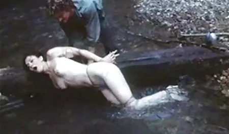 Retro gospodyni Solo polskieporn