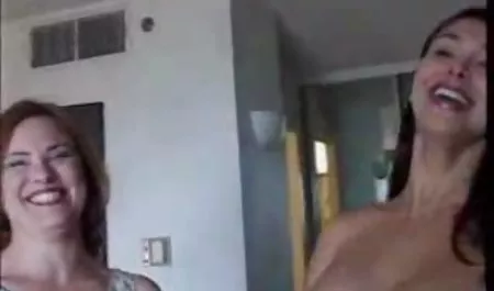 Małe cycki blondynka ssie i jedzie polski pornhub wielki kutas