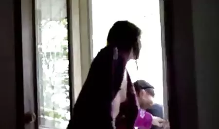 Trzy lesbijki polskie free porn bawią się w seks z zabawkami